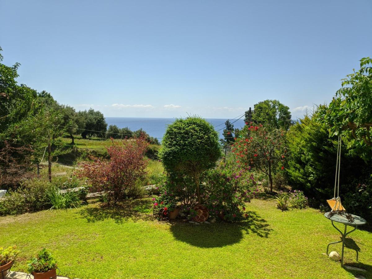 Oikia Guesthouse Stafylos Exterior foto